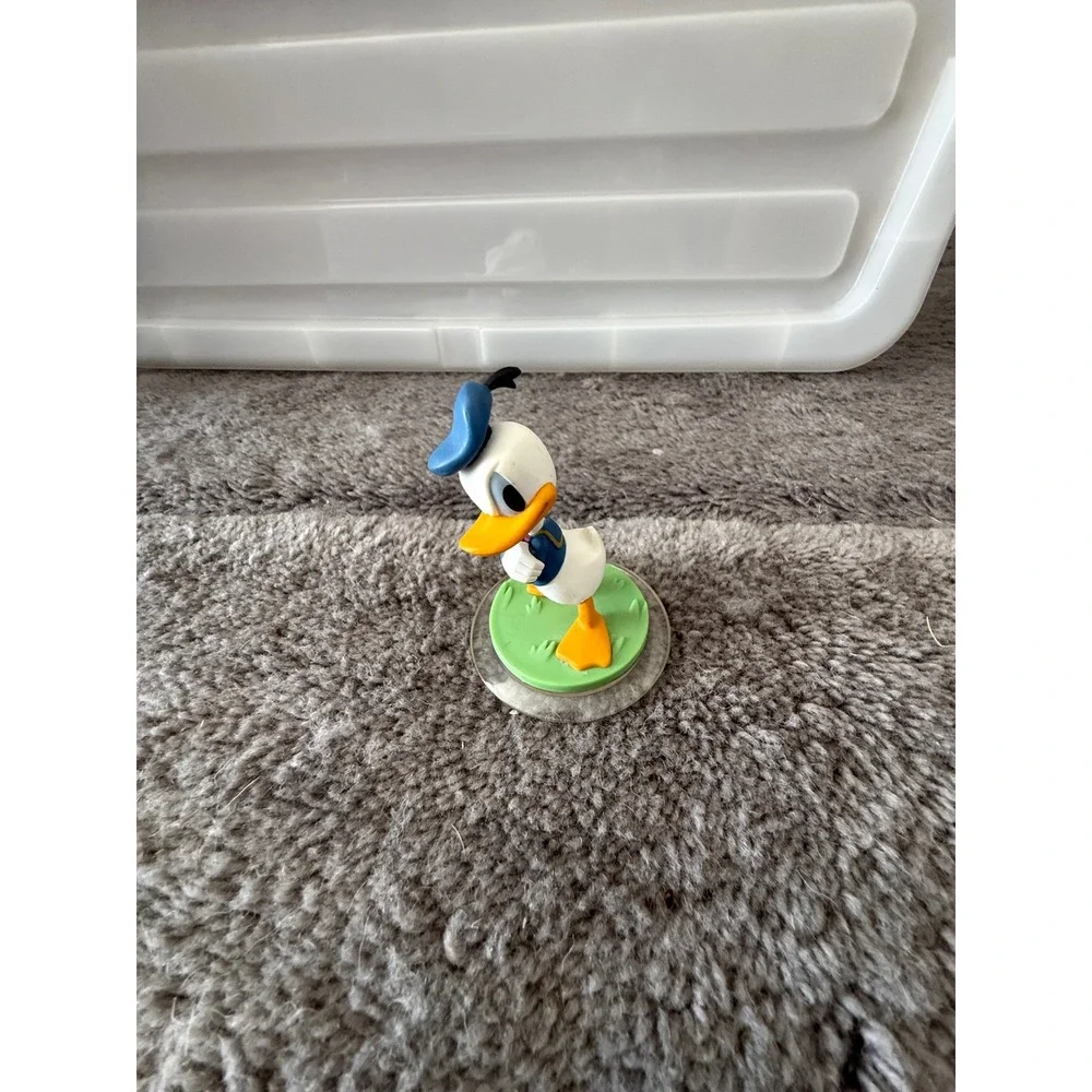 Disney Infinity 2.0 Stitch and Donald Duck Figures with Stitch Power Disc Lot